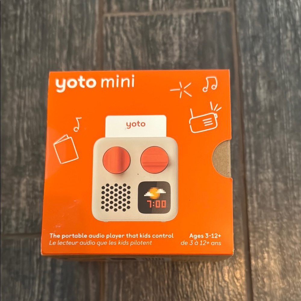 Yoto Mini Audio Player - Orange and White